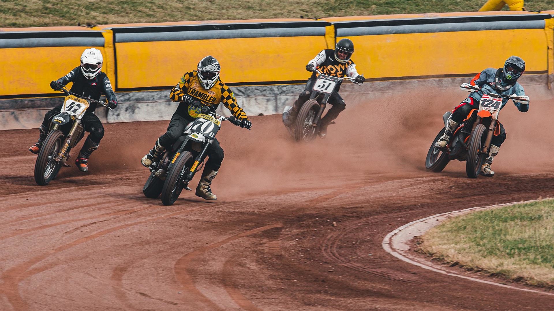 OILFINGER-Magazin-KROWDRACE-Flat-Track-Racing-David-Ohl-09